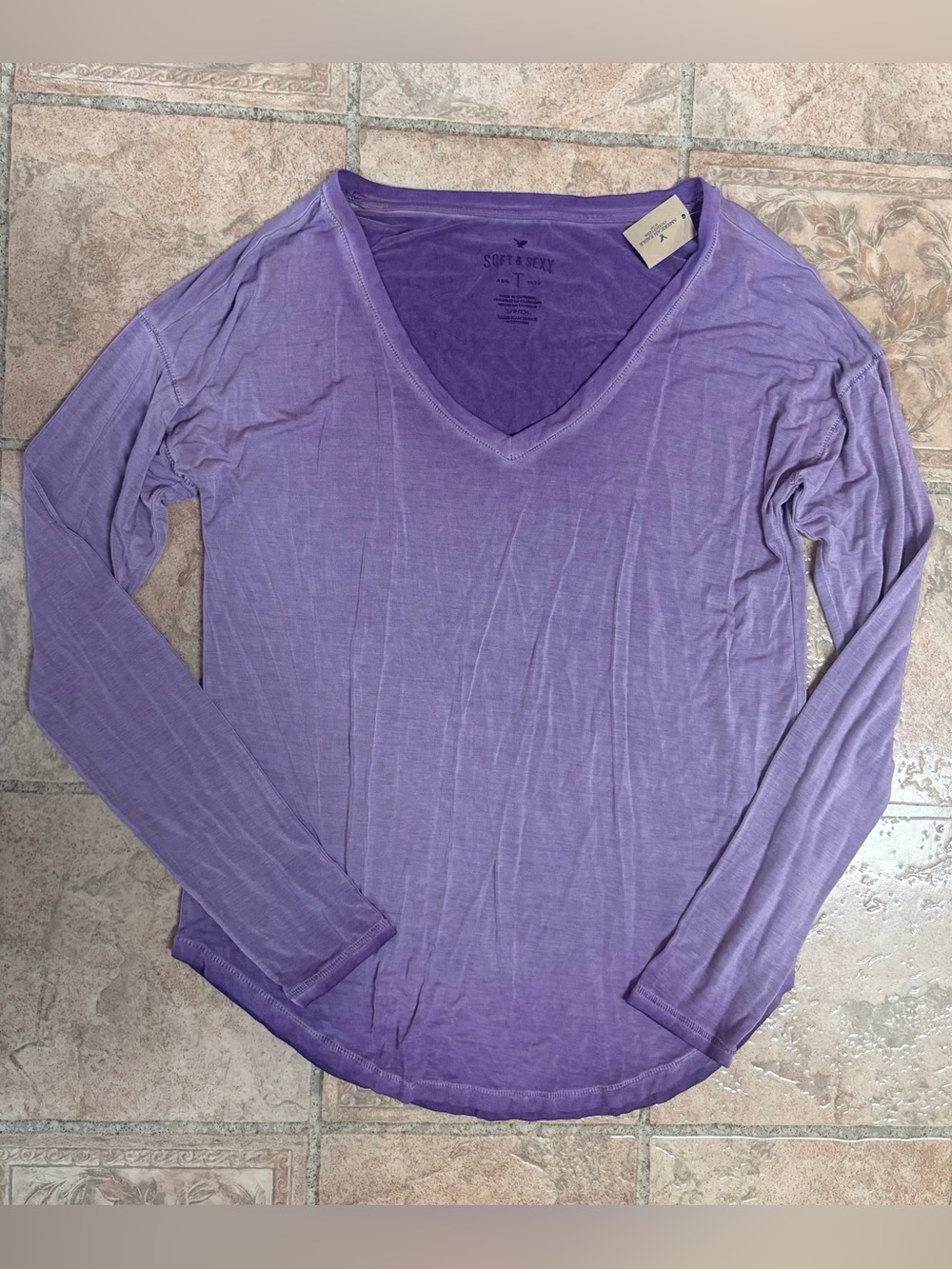 American eagle long sleeve shirt